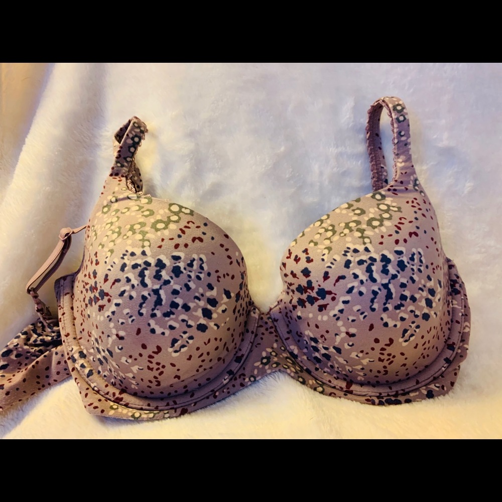 Victoria Secret Body Bra